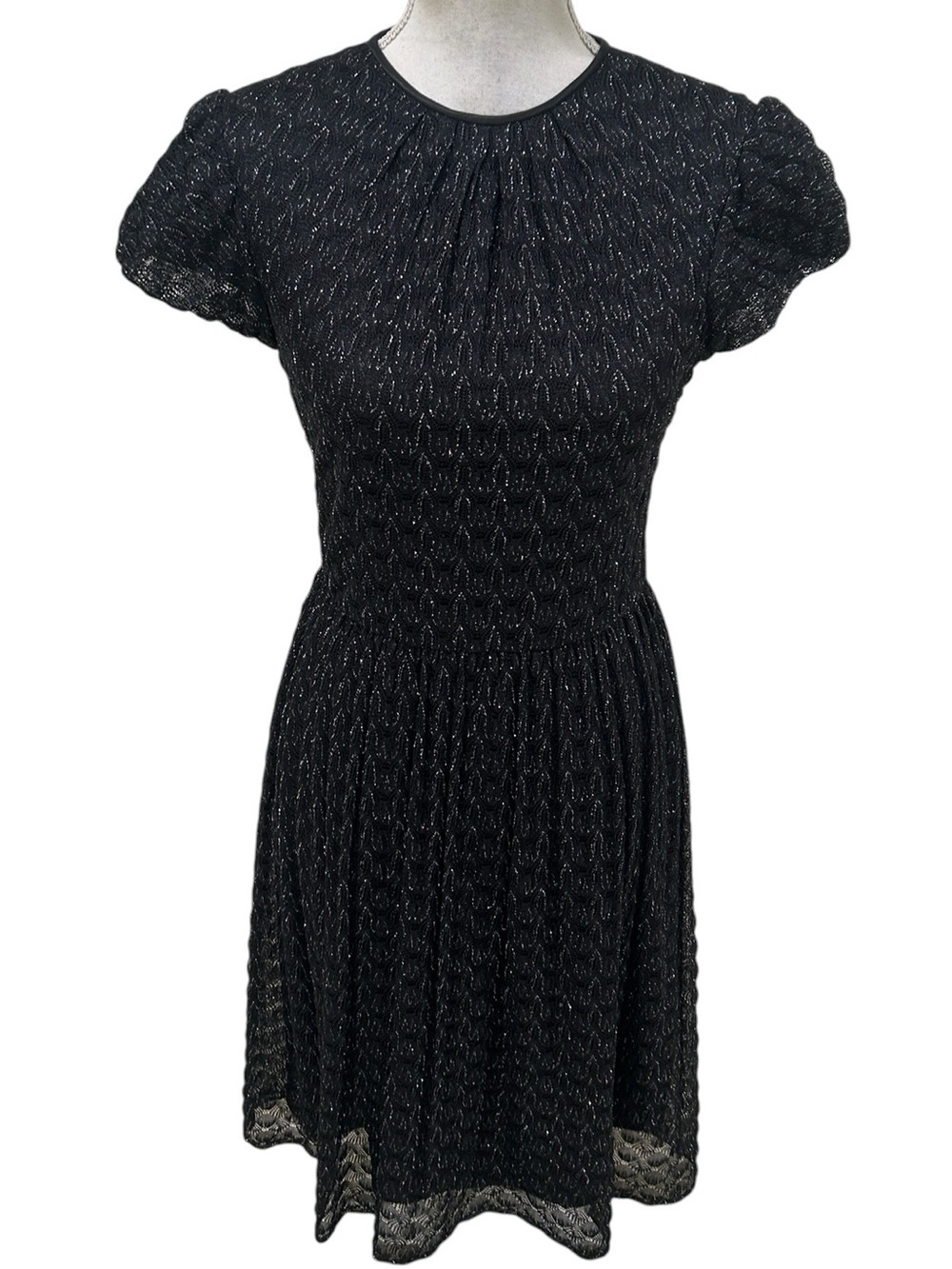 Maggy London Black Textured Short-Sleeve silk stretchy above the knee Dress 8